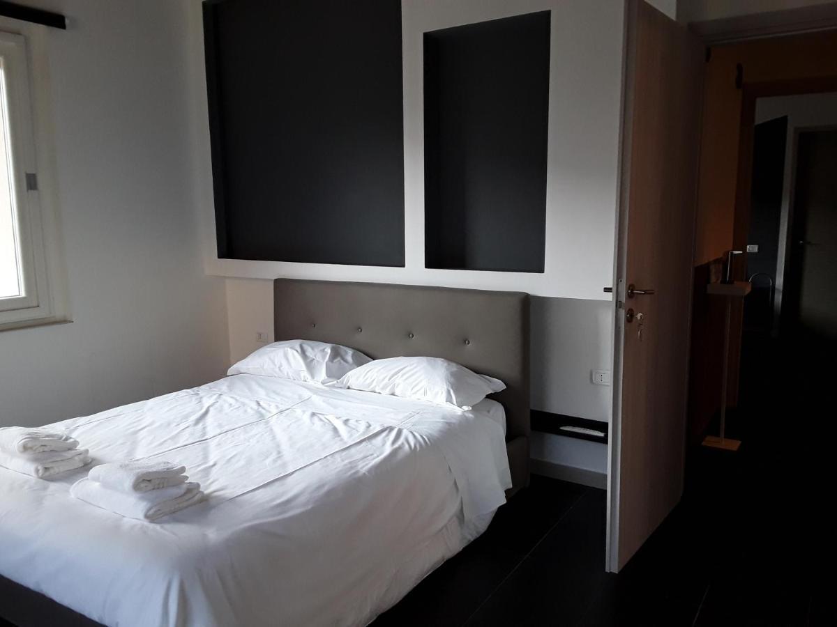 Savoia Rooms Падуя Екстер'єр фото